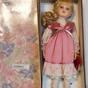 Euro exquisite creation doll.  her name is Annika New in box.  poupee porcelaine
